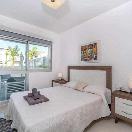 Espanhouse Caroline Bungalow Torrevieja Bagian luar foto