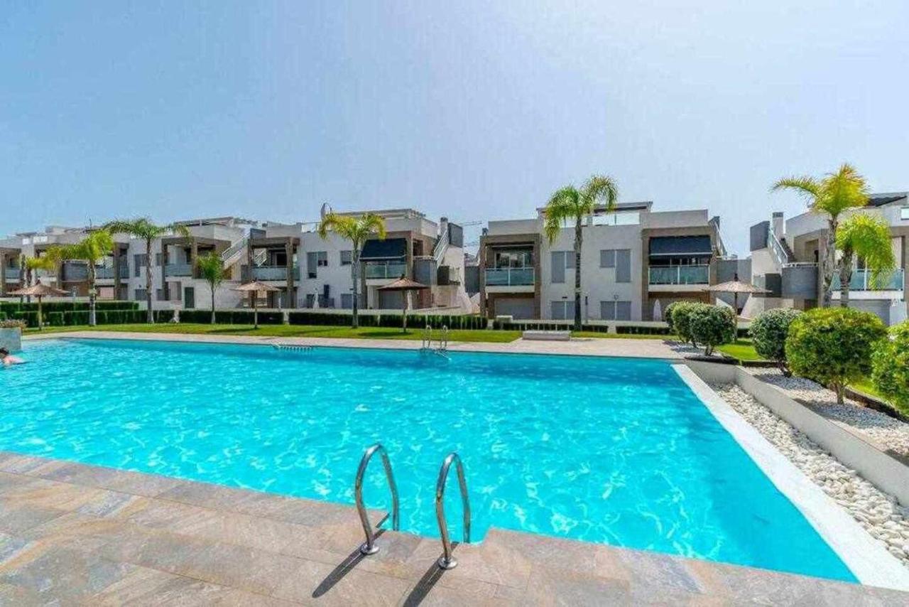 Espanhouse Caroline Bungalow Torrevieja Bagian luar foto