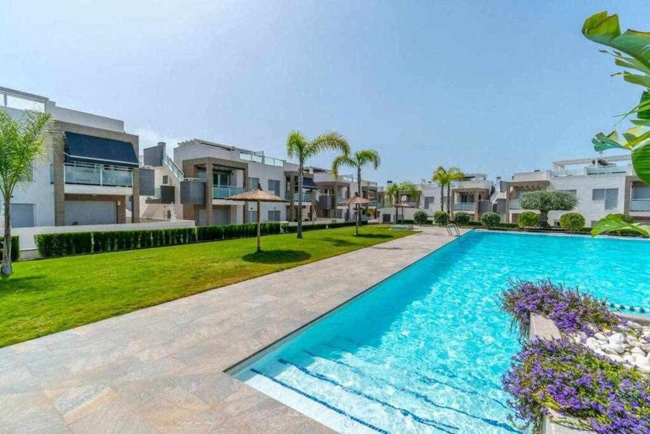 Espanhouse Caroline Bungalow Torrevieja Bagian luar foto