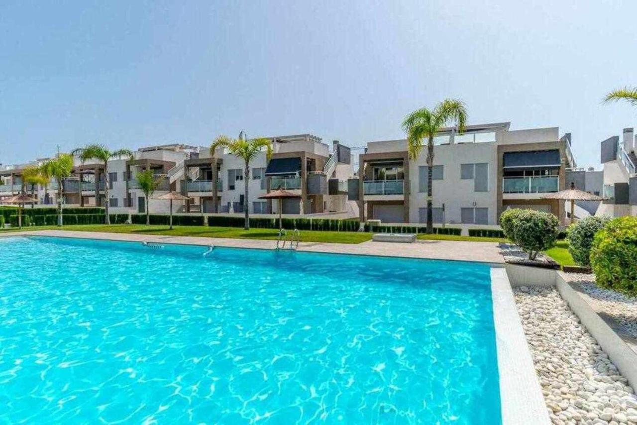 Espanhouse Caroline Bungalow Torrevieja Bagian luar foto