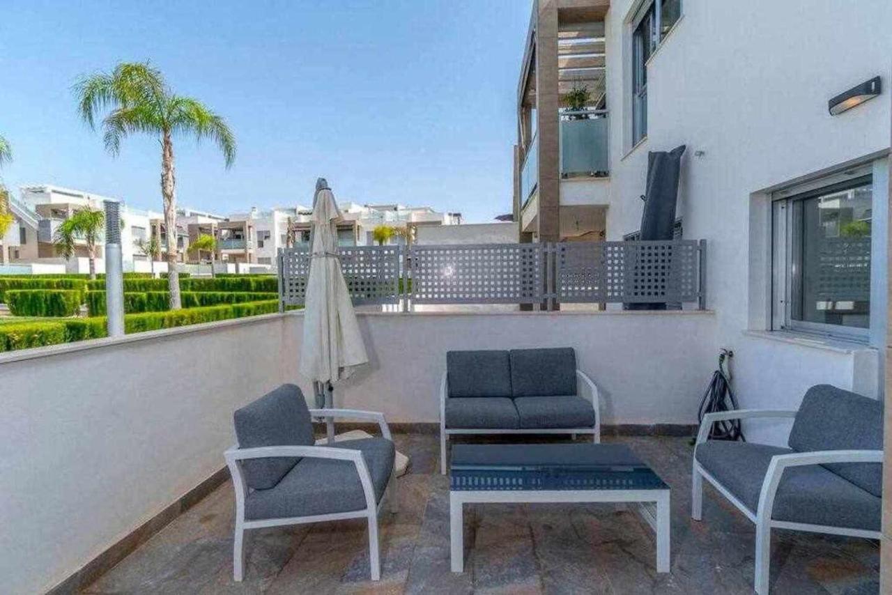 Espanhouse Caroline Bungalow Torrevieja Bagian luar foto