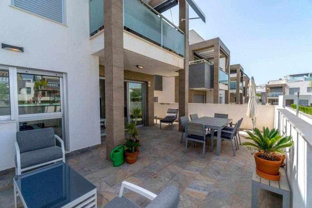 Espanhouse Caroline Bungalow Torrevieja Bagian luar foto