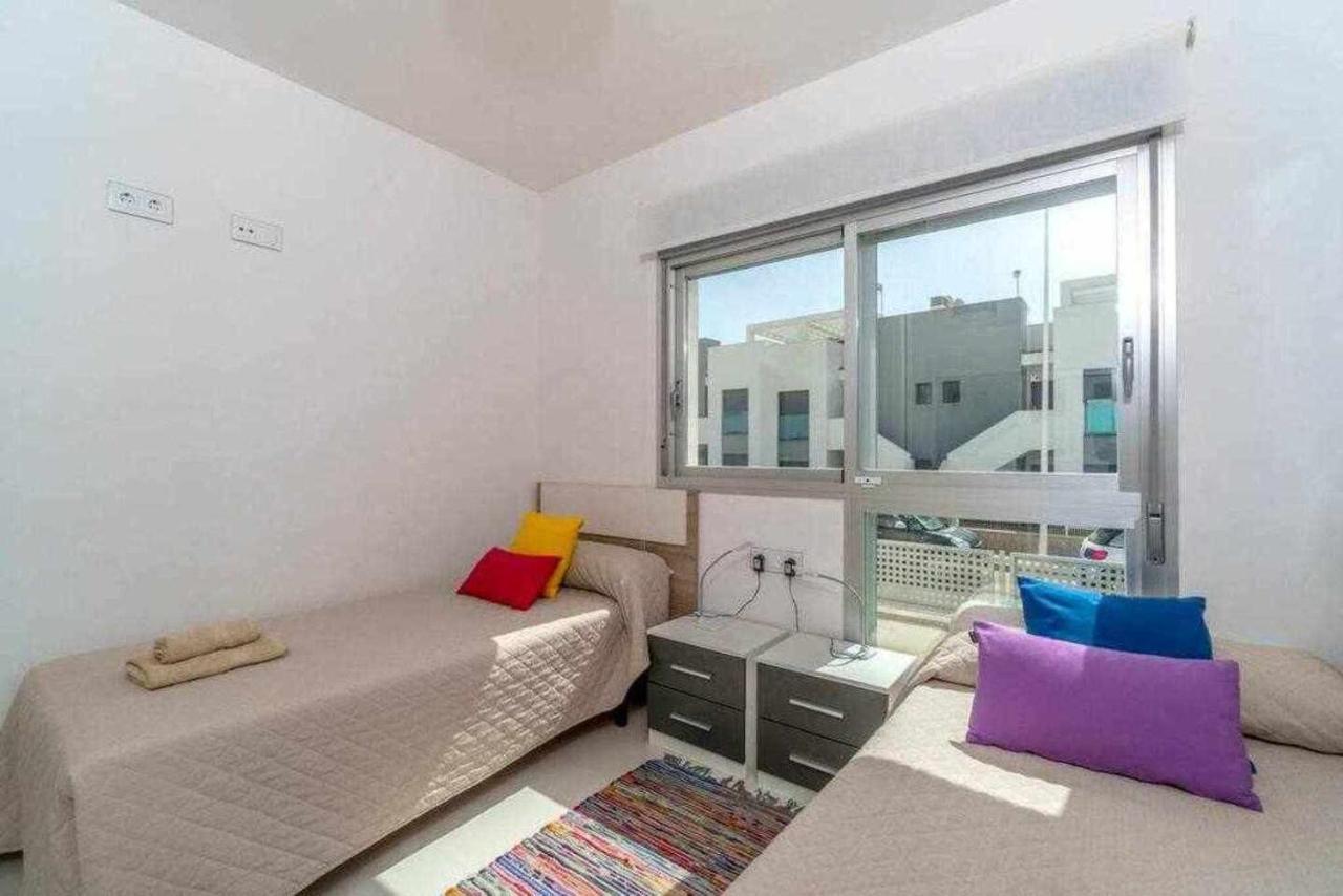 Espanhouse Caroline Bungalow Torrevieja Bagian luar foto