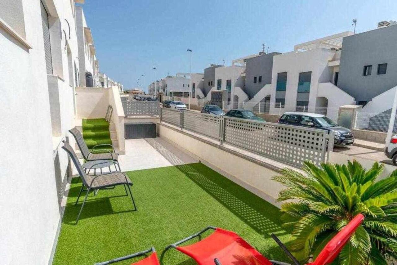 Espanhouse Caroline Bungalow Torrevieja Bagian luar foto