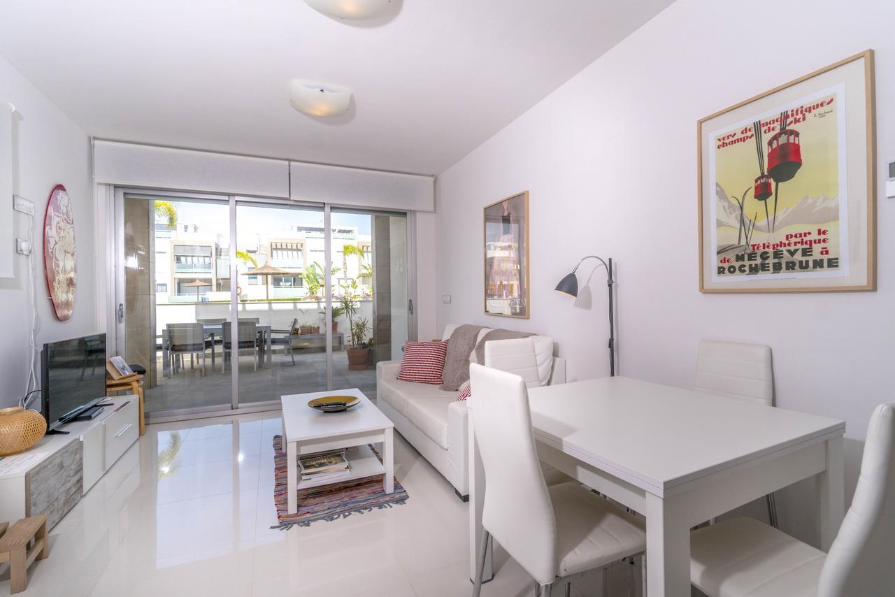 Espanhouse Caroline Bungalow Torrevieja Bagian luar foto