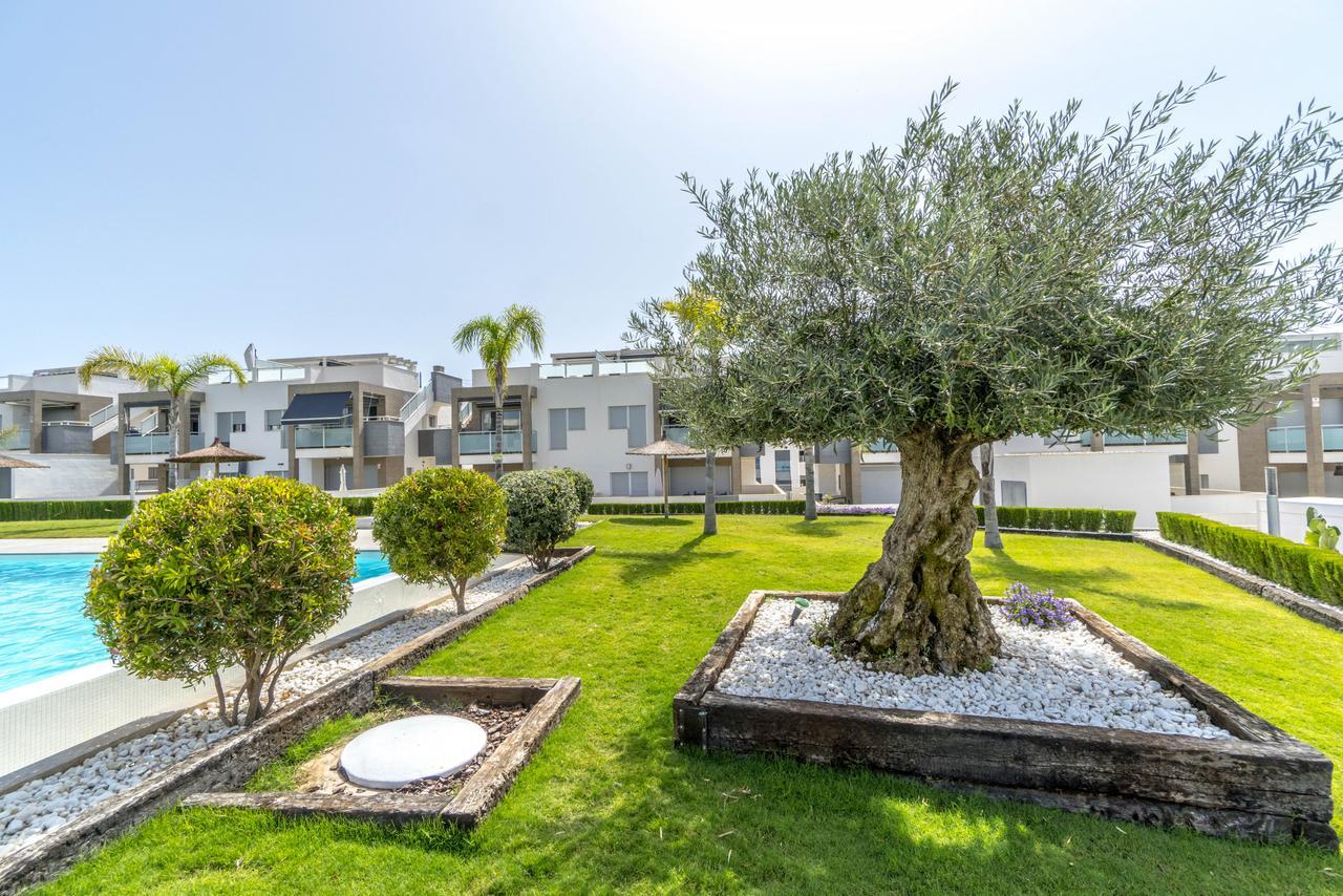 Espanhouse Caroline Bungalow Torrevieja Bagian luar foto