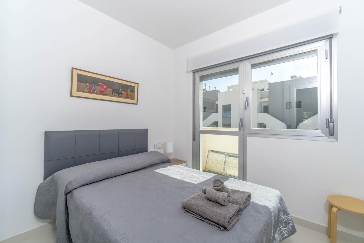Espanhouse Caroline Bungalow Torrevieja Bagian luar foto