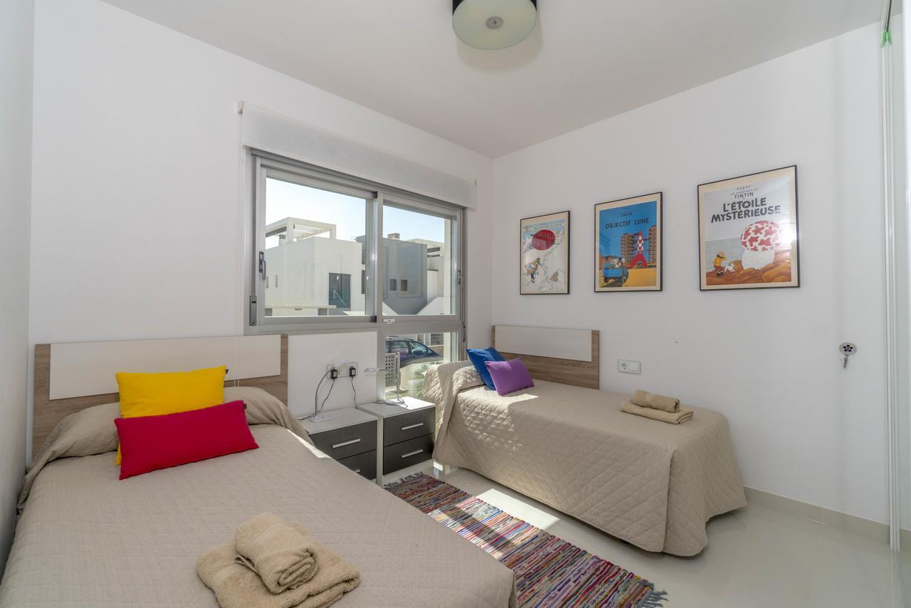 Espanhouse Caroline Bungalow Torrevieja Bagian luar foto